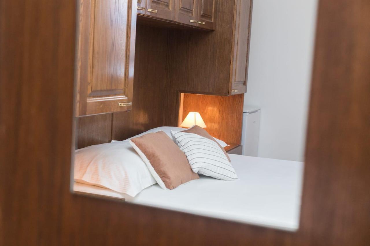 Mb Pag Bed&Breakfast Pag Town Kültér fotó