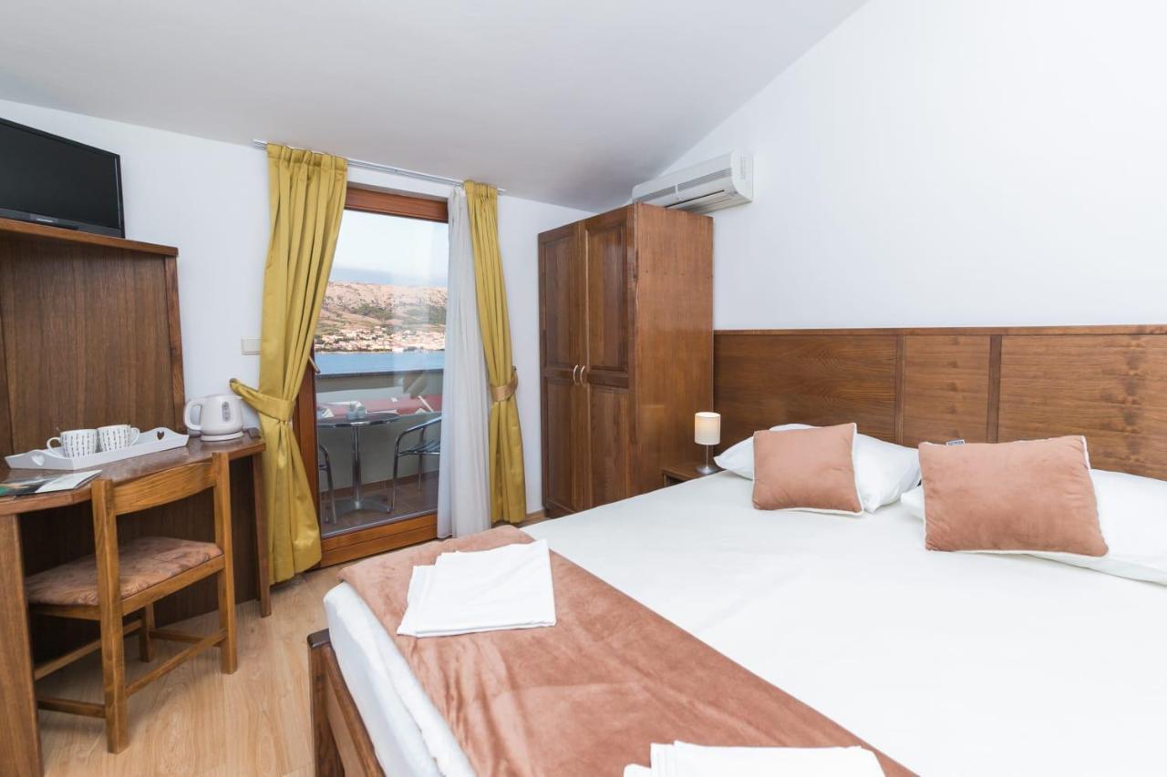 Mb Pag Bed&Breakfast Pag Town Kültér fotó