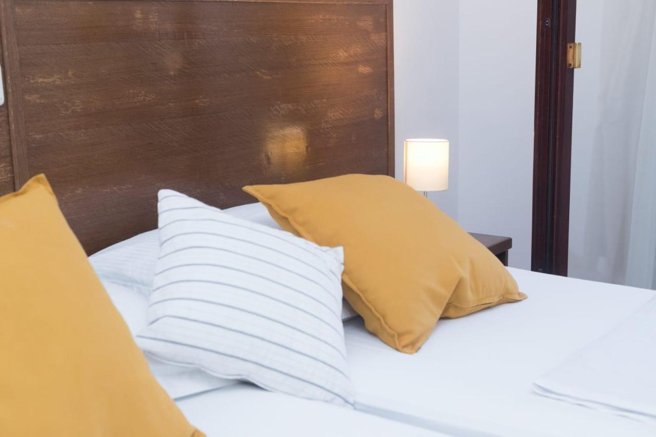 Mb Pag Bed&Breakfast Pag Town Kültér fotó